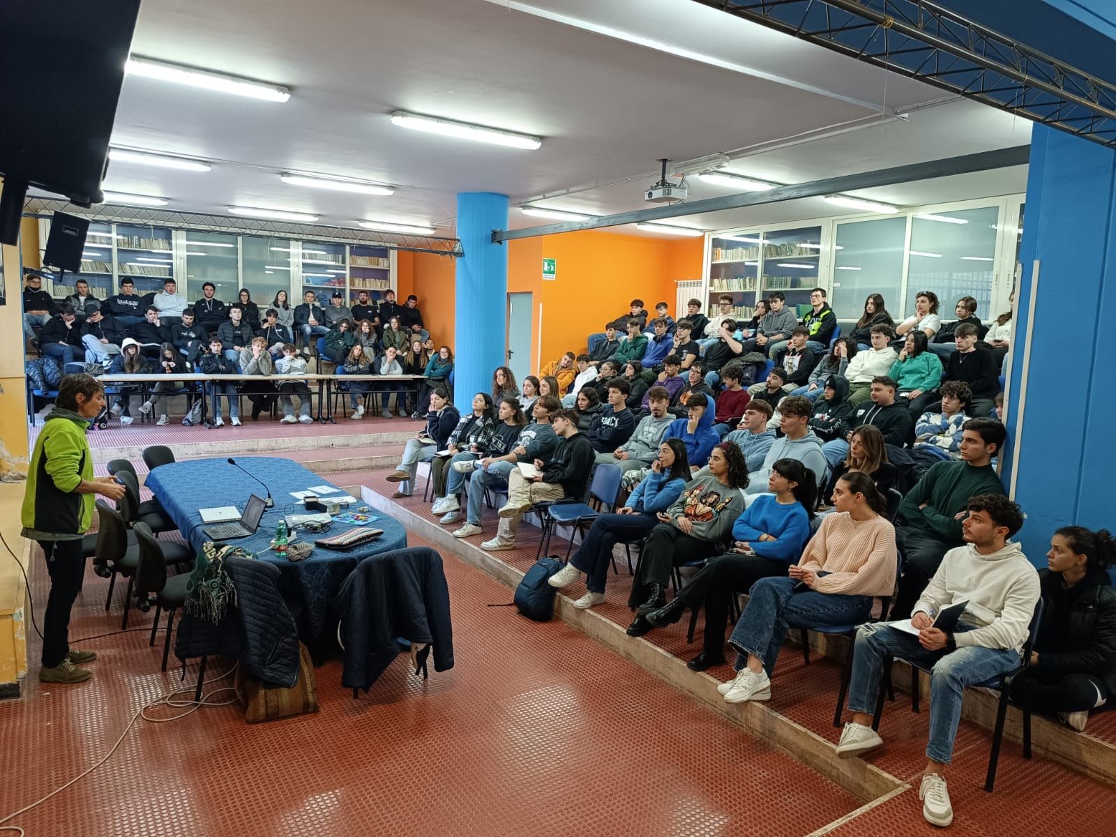 A Sailing Quantum Tour event at a high school